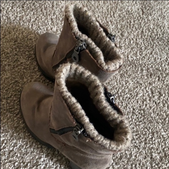 Heeled booties - Picture 5 of 9